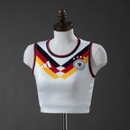 Camisa Feminina da Alemanha Cropped Copa 2026 Modelo Torcedora