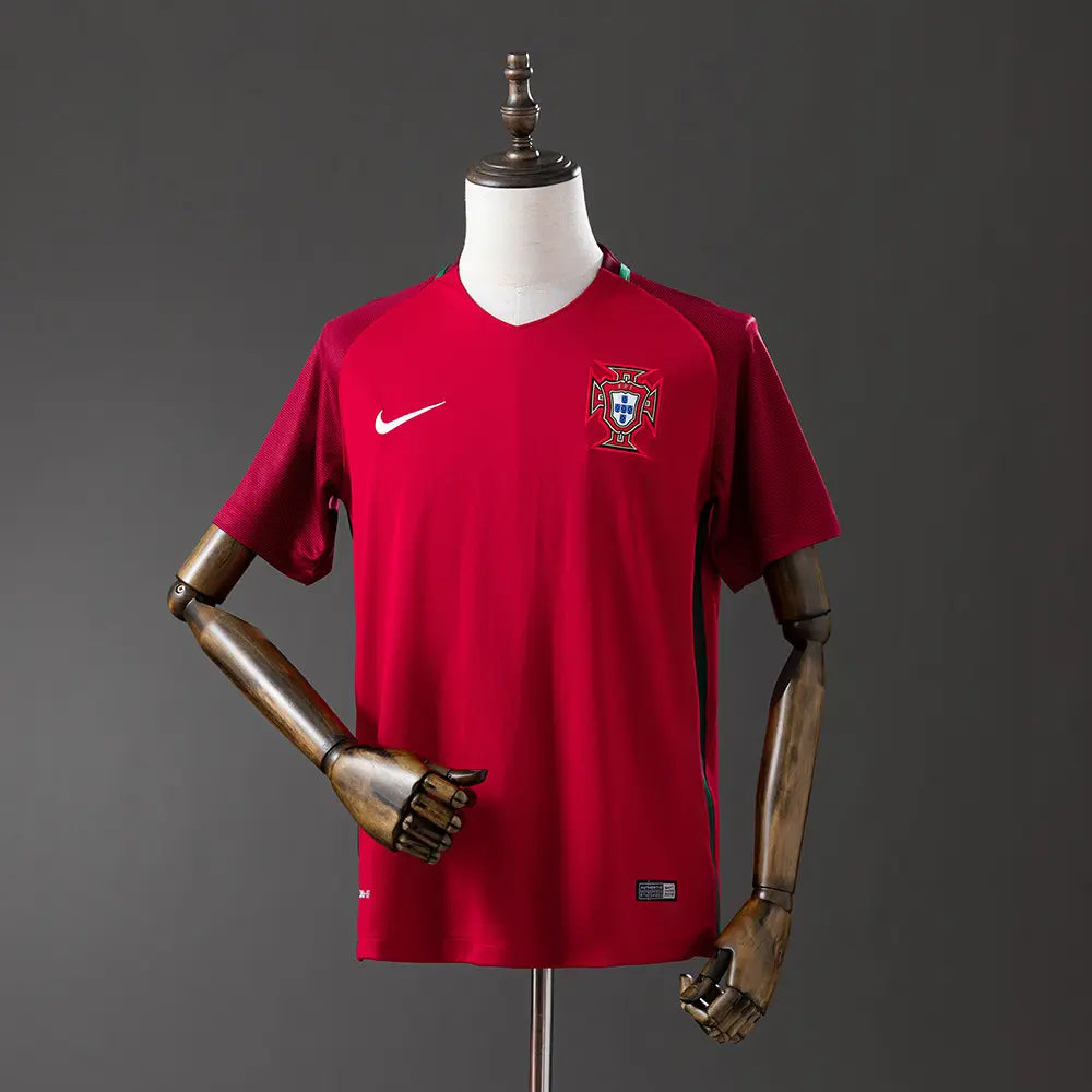 Camisa Retrô Portugal 2016 (Euro — Cristiano)