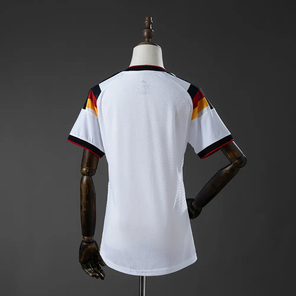 Camisa Feminina da Alemanha Copa 2026 Modelo Torcedora