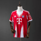 Camisa do Bayern de Munique Home 2025/26 Modelo Torcedor