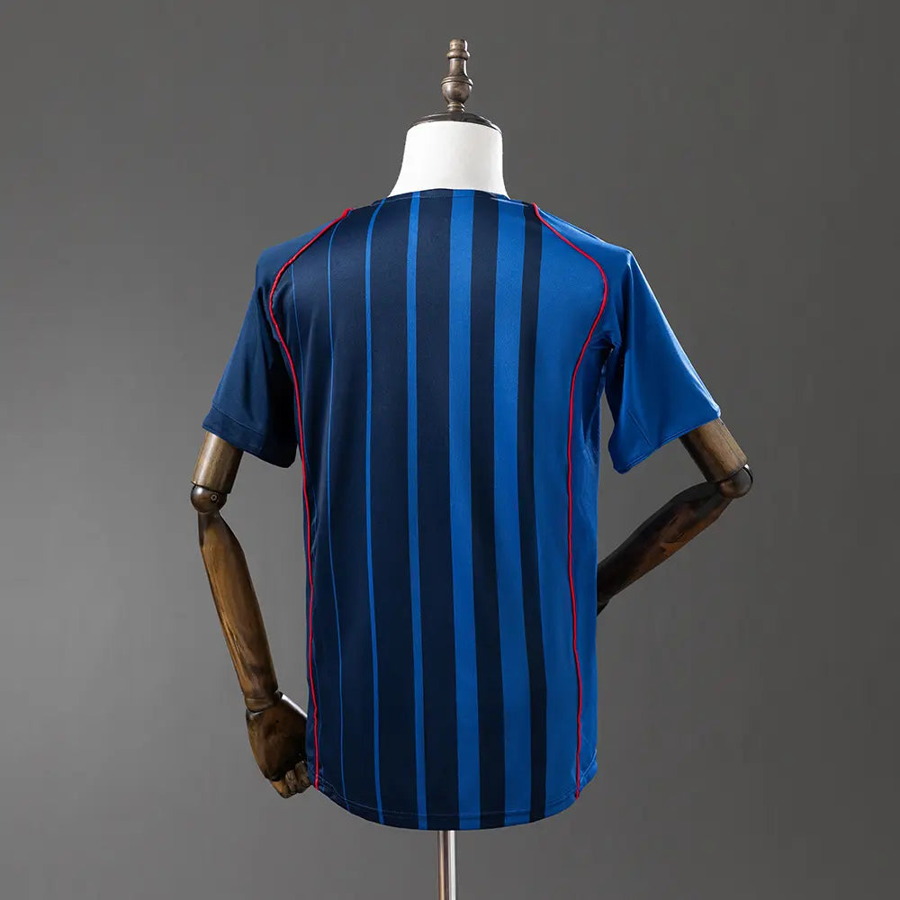 Camisa Retrô Barcelona 2004-05 (Ronaldinho)